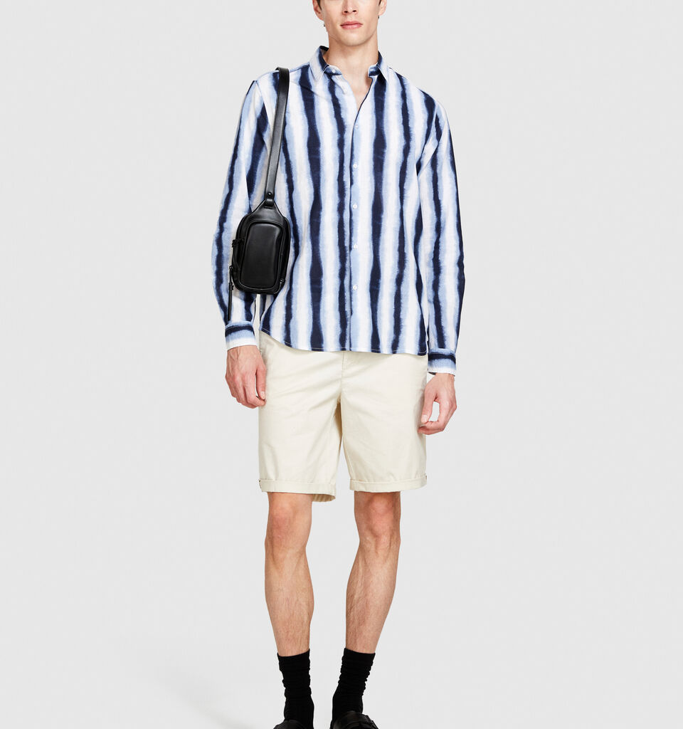 Slim fit bermudas - men's slim fit trousers - Creamy White | Sisley image number 1